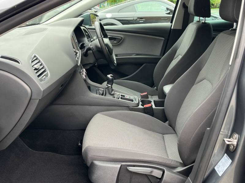 SEAT Leon   Registered:2018(18)