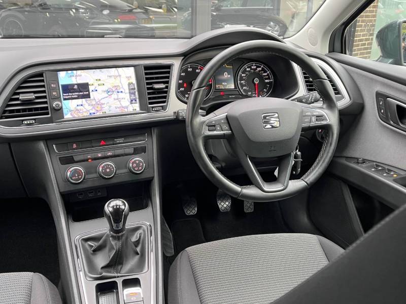 SEAT Leon   Registered:2018(18)