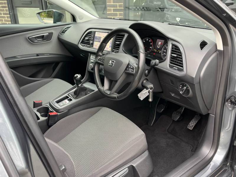 SEAT Leon   Registered:2018(18)