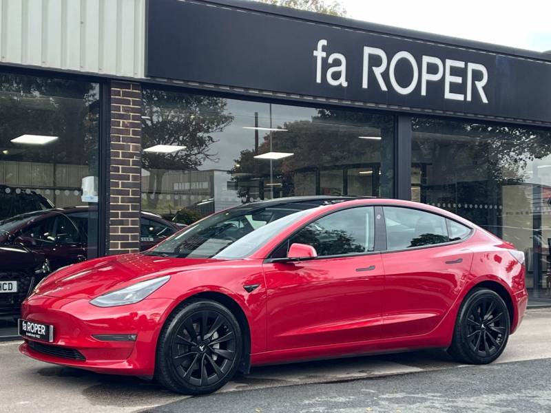 Tesla Model 3   Registered:2021(71)