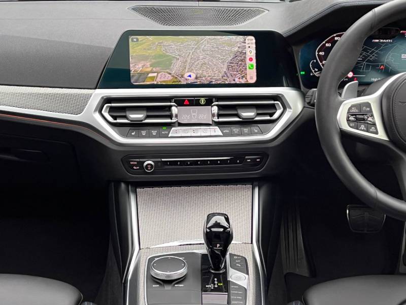 BMW 3 Series   Registered:2022(22)