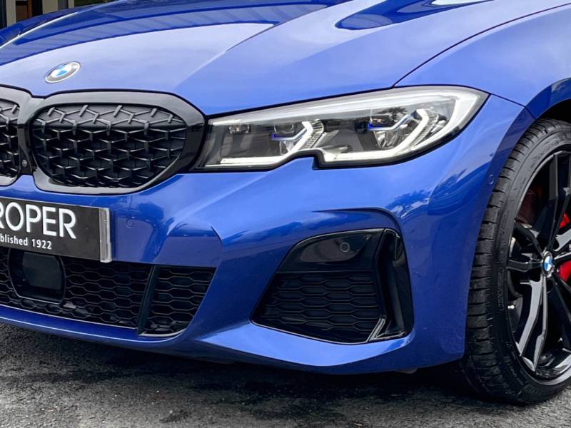 BMW 3 Series   Registered:2022(22)