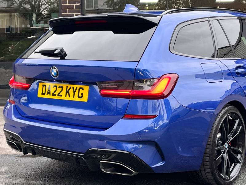 BMW 3 Series   Registered:2022(22)