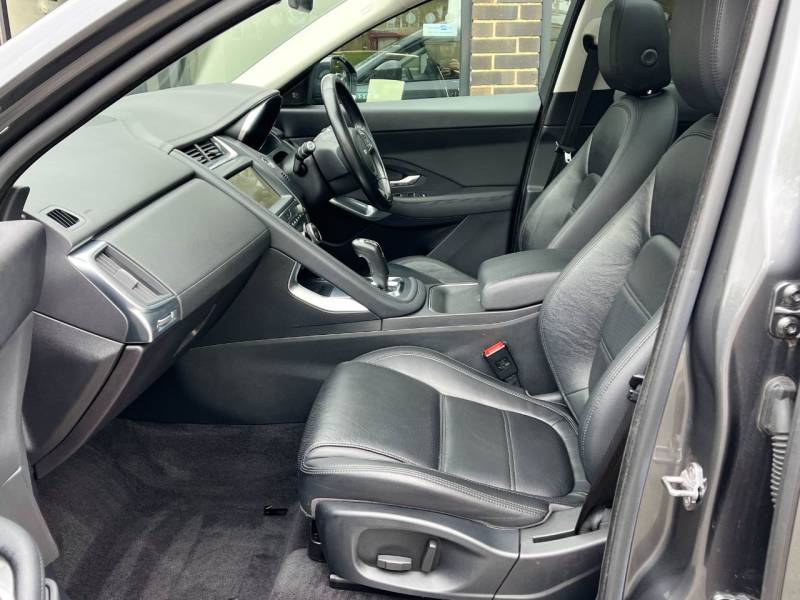 Jaguar E Pace   Registered:2018(68)