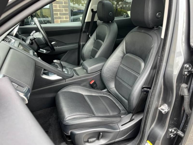 Jaguar E Pace   Registered:2018(68)