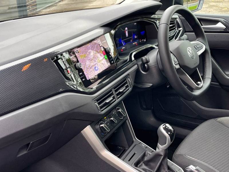 Volkswagen Polo   Registered:2024(74)