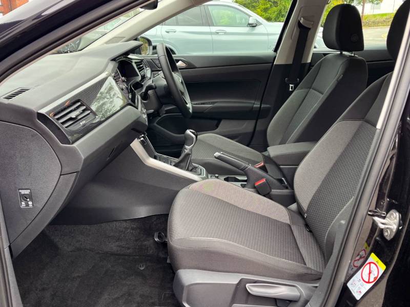 Volkswagen Polo   Registered:2024(74)