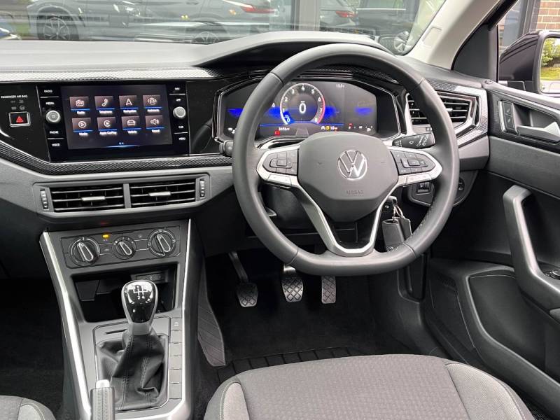 Volkswagen Polo   Registered:2024(74)