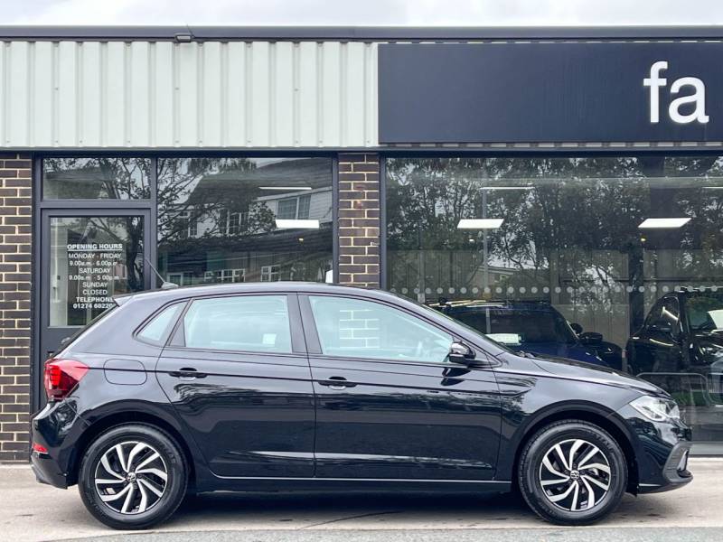 Volkswagen Polo   Registered:2024(74)