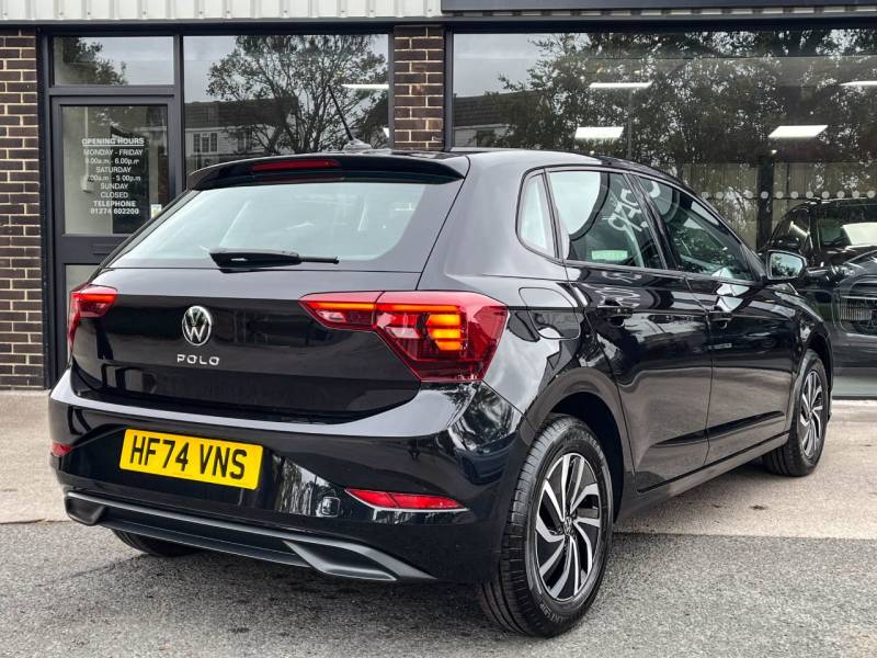 Volkswagen Polo   Registered:2024(74)