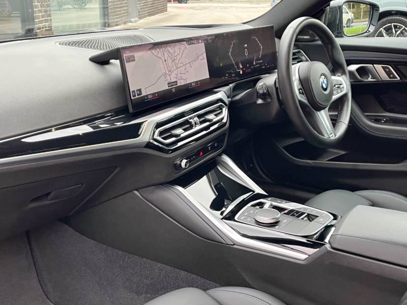 BMW 2 Series   Registered:2022(72)