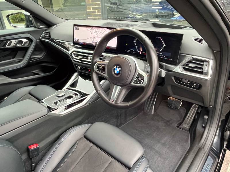 BMW 2 Series   Registered:2022(72)