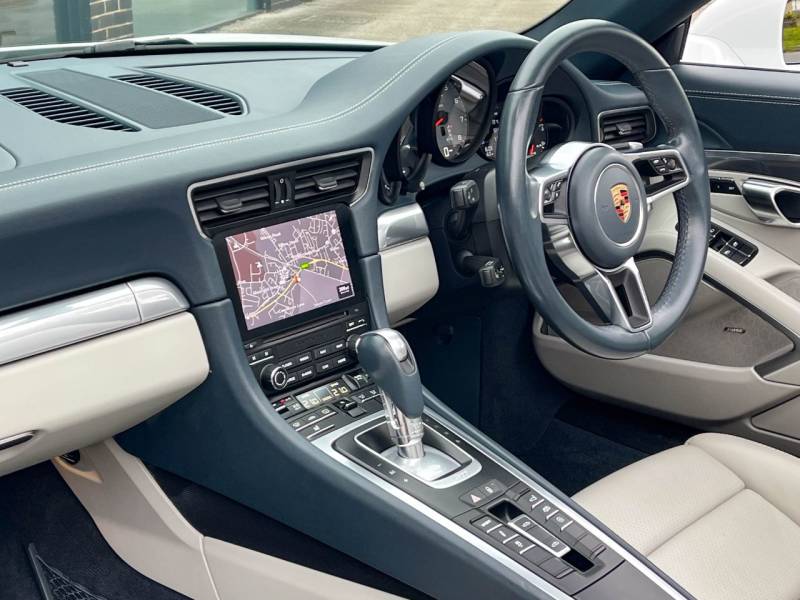 Porsche 911   Registered:2016(66)