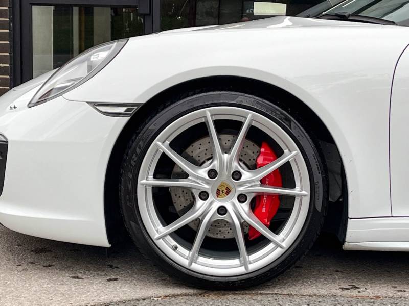 Porsche 911   Registered:2016(66)