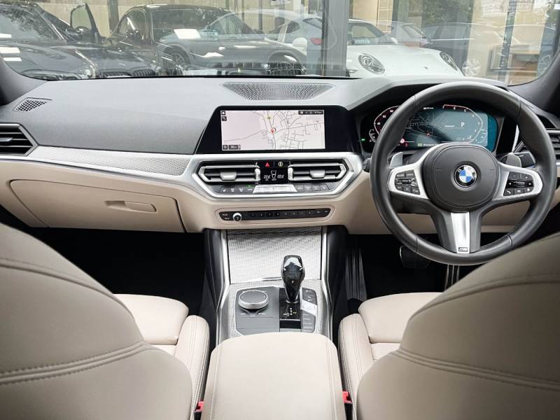 BMW 3 Series   Registered:2021(21)