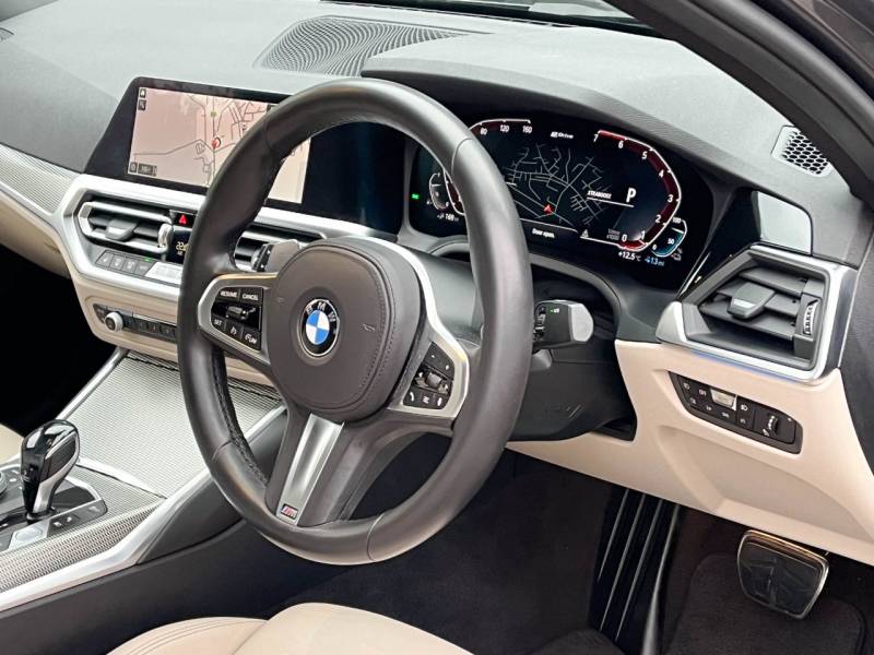 BMW 3 Series   Registered:2021(21)