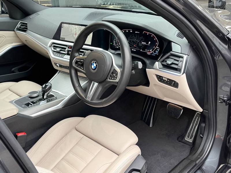 BMW 3 Series   Registered:2021(21)