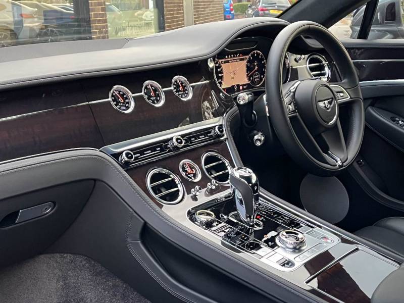 Bentley Continental GT   Registered:2018(68)