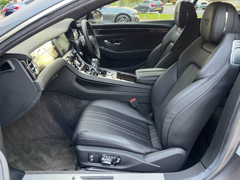 Bentley Continental GT   Registered:2018(68)