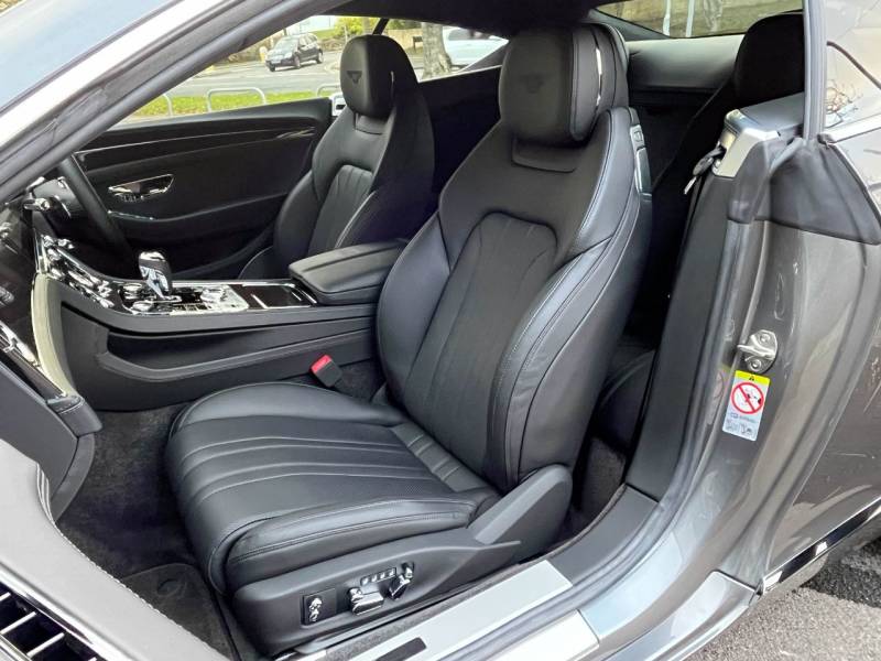 Bentley Continental GT   Registered:2018(68)