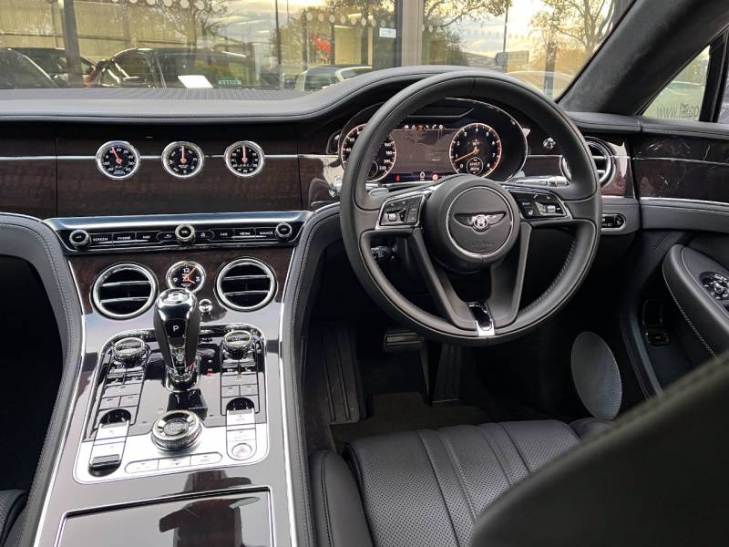 Bentley Continental GT   Registered:2018(68)