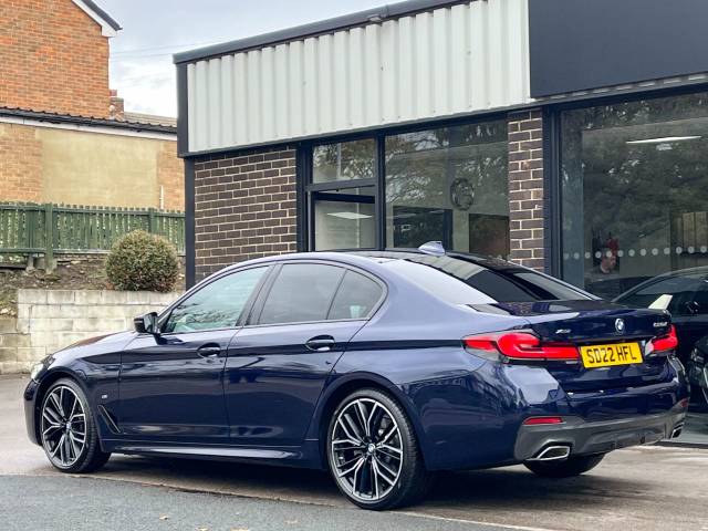 2022 BMW 5 Series 2.0 520d xDrive MHT M Sport Auto 190ps