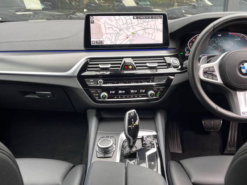 BMW 5 Series   Registered:2022(22)