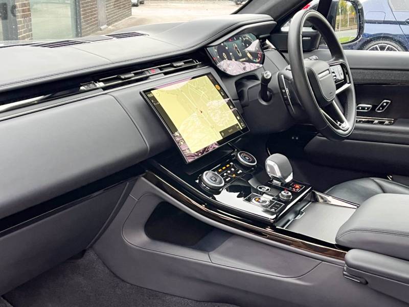 Land Rover Range Rover Sport   Registered:2023(72)