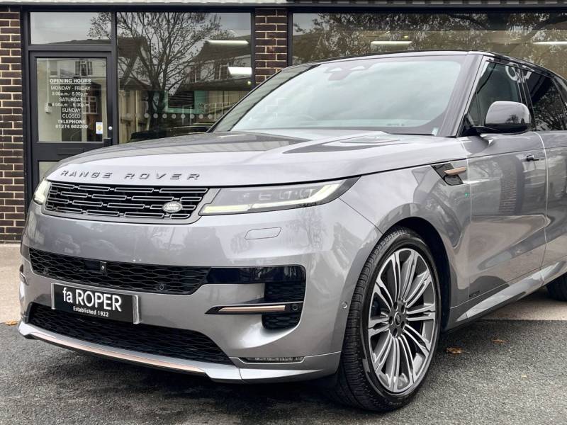 Land Rover Range Rover Sport   Registered:2023(72)