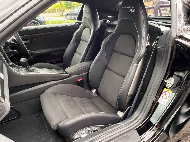 Porsche 718 Cayman   Registered:2024(24)