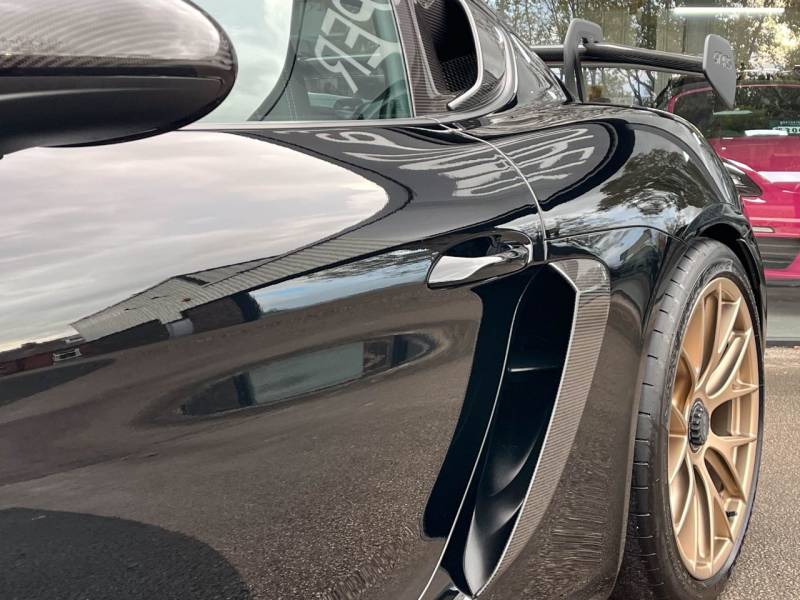 Porsche 718 Cayman   Registered:2024(24)