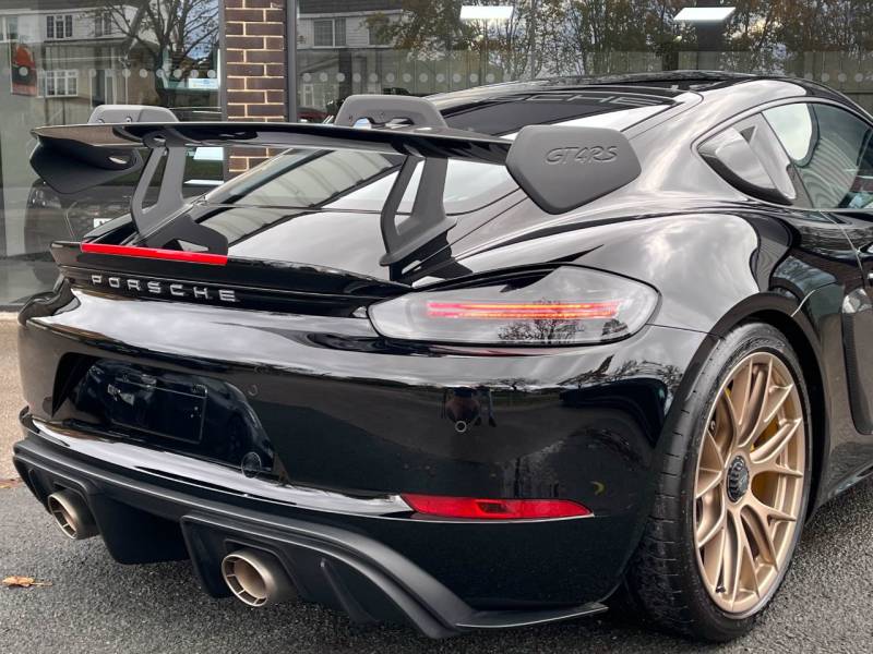 Porsche 718 Cayman   Registered:2024(24)