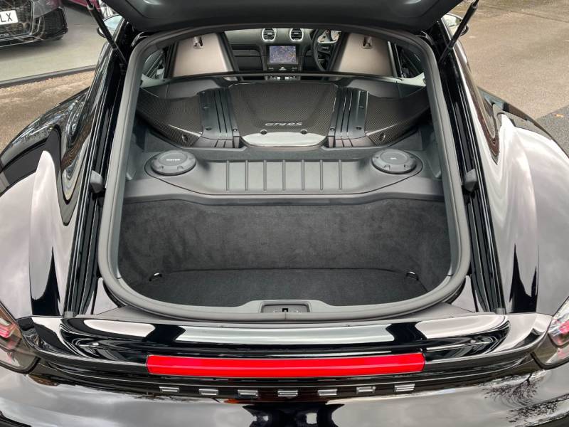 Porsche 718 Cayman   Registered:2024(24)