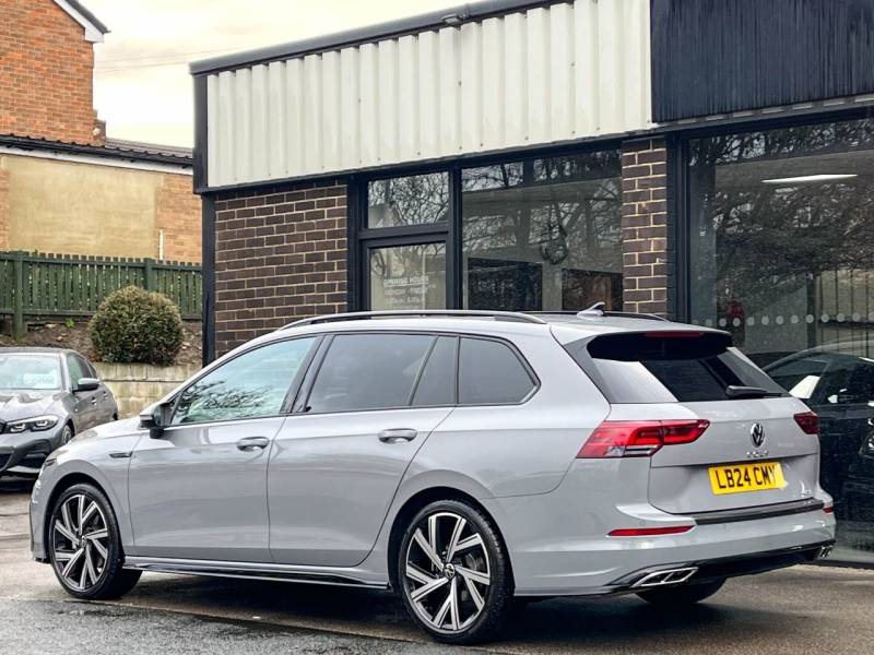 Volkswagen Golf   Registered:2024(24)