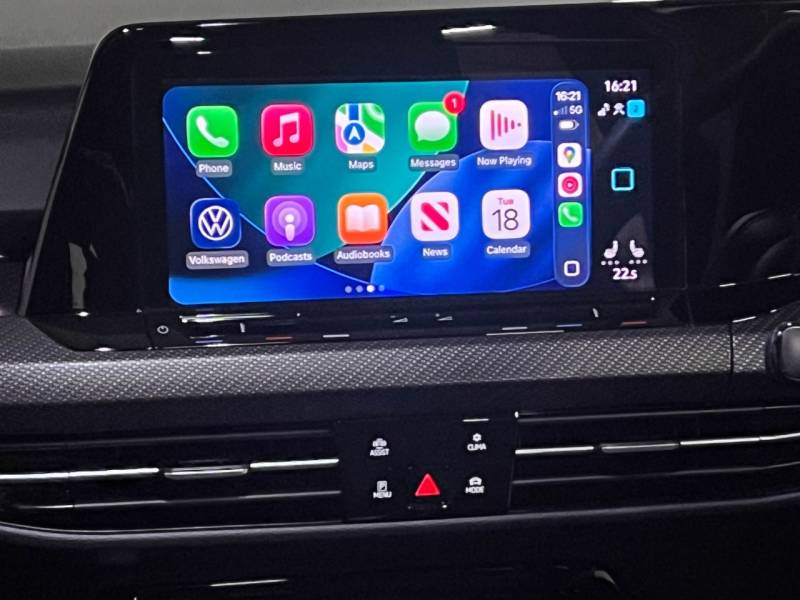 Volkswagen Golf   Registered:2024(24)