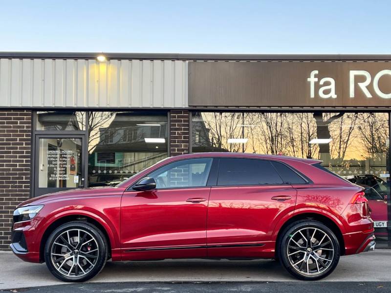 Audi SQ8   Registered:2023(23)