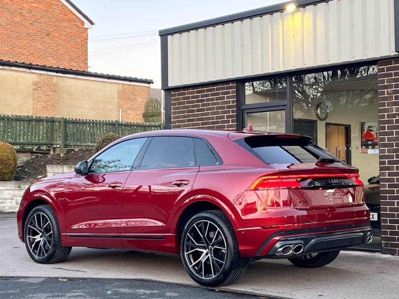 Audi SQ8   Registered:2023(23)