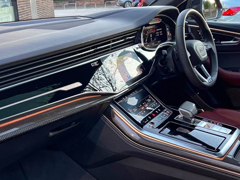 Audi SQ8   Registered:2023(23)