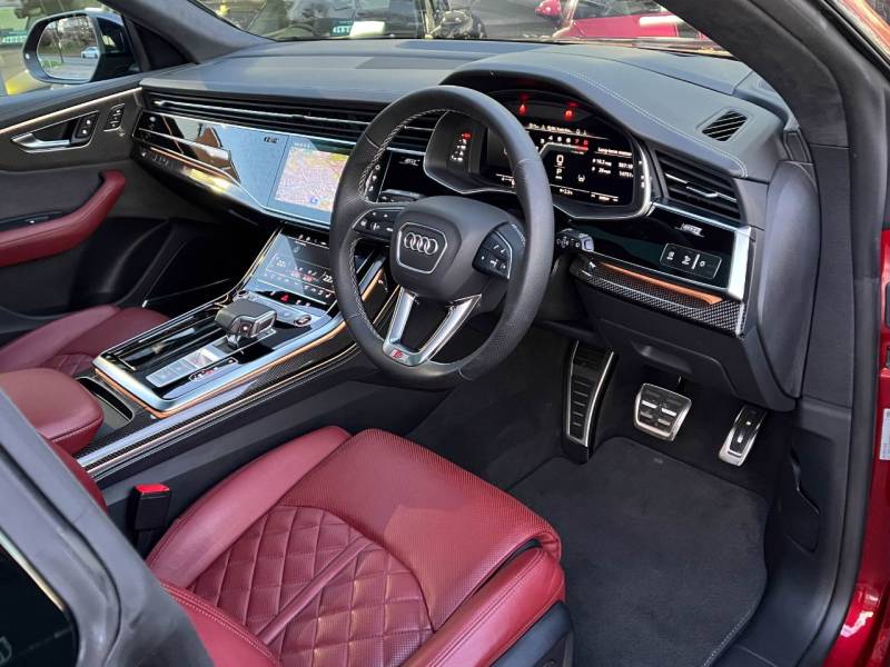 Audi SQ8   Registered:2023(23)