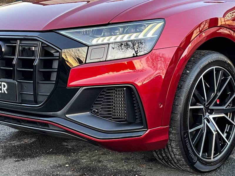 Audi SQ8   Registered:2023(23)