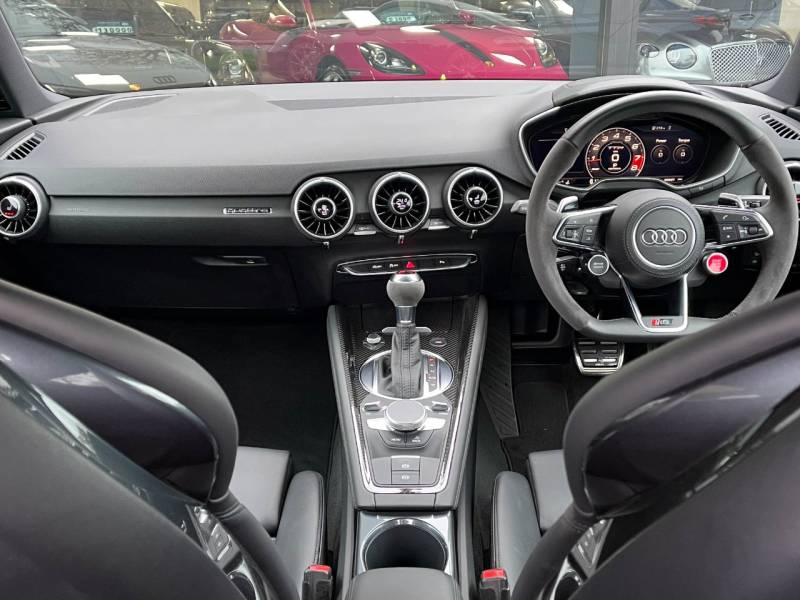 Audi TT RS   Registered:2022(22)