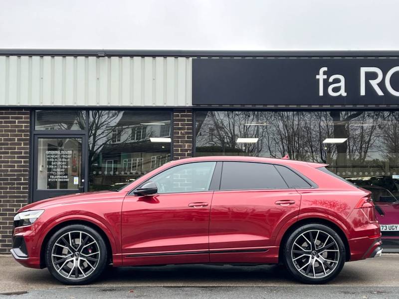 Audi SQ8   Registered:2023(23)