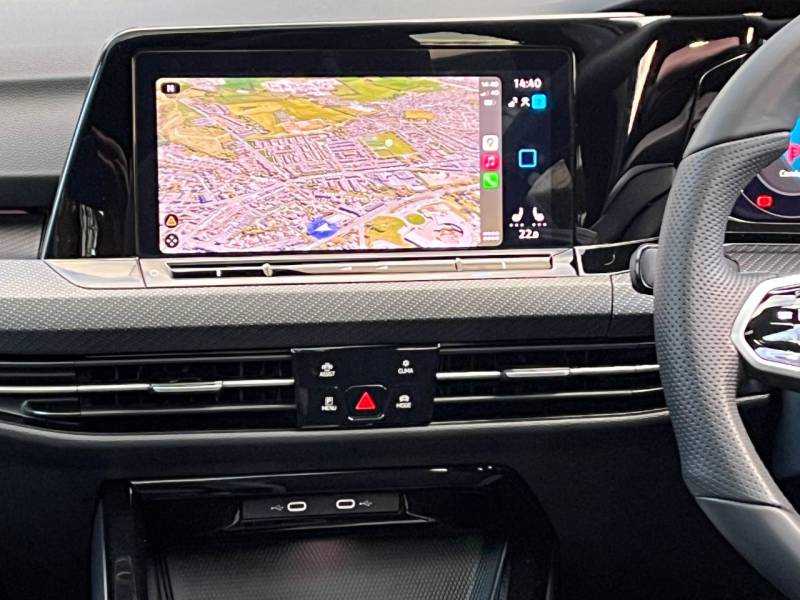 Volkswagen Golf   Registered:2024(24)