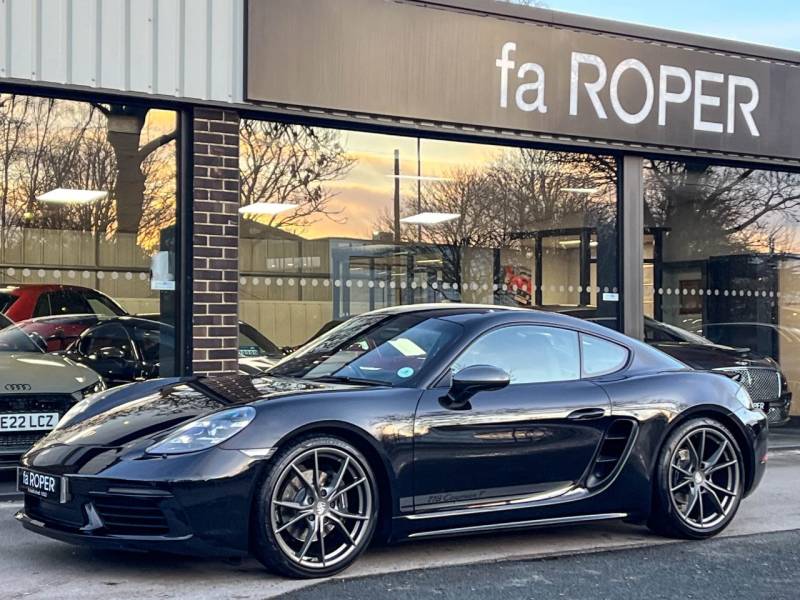 Porsche Cayman 718   Registered:2019(19)