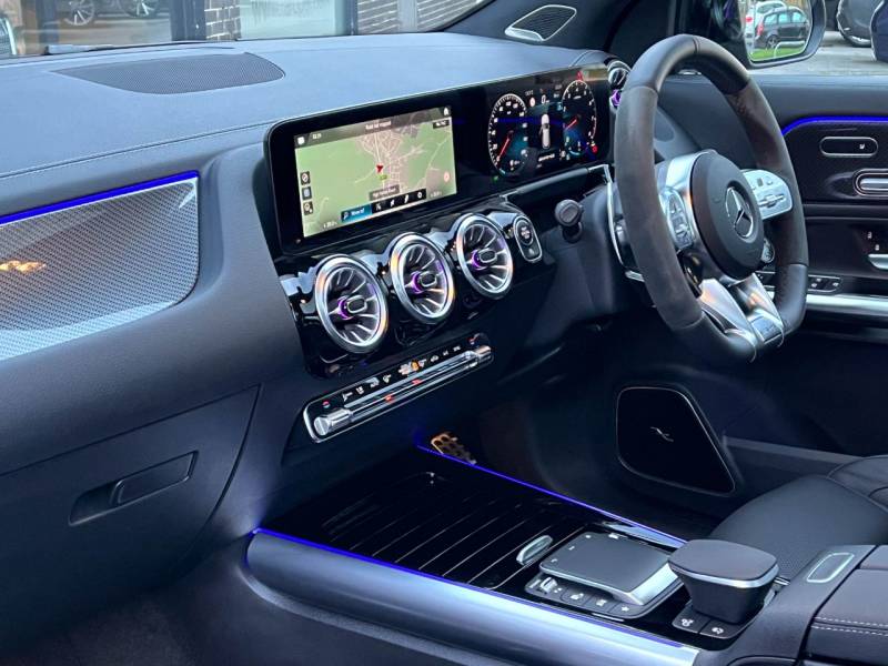 Mercedes Benz GLA   Registered:2022(72)