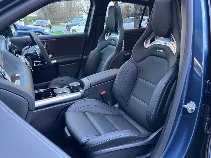 Mercedes Benz GLA   Registered:2022(72)