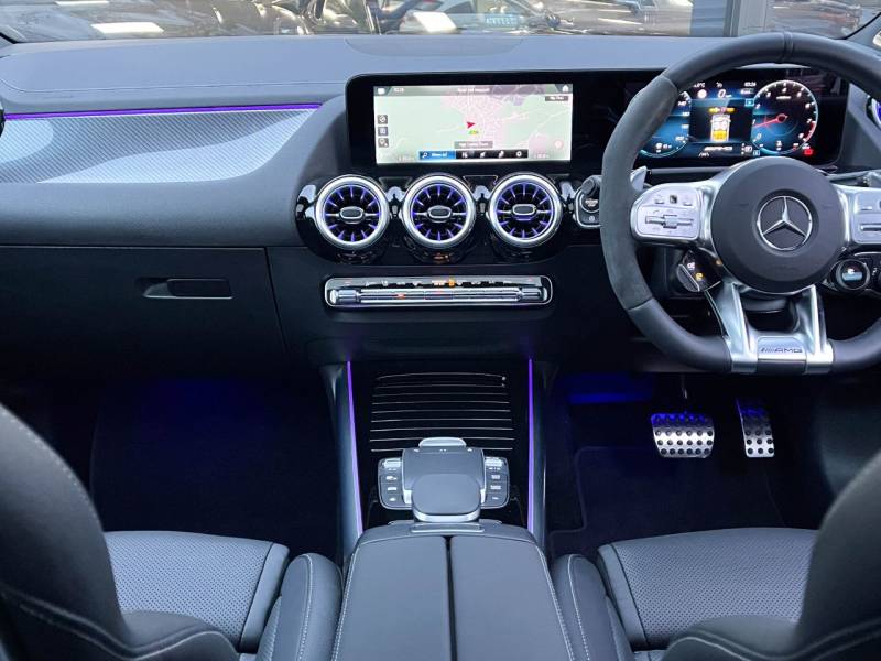 Mercedes Benz GLA   Registered:2022(72)