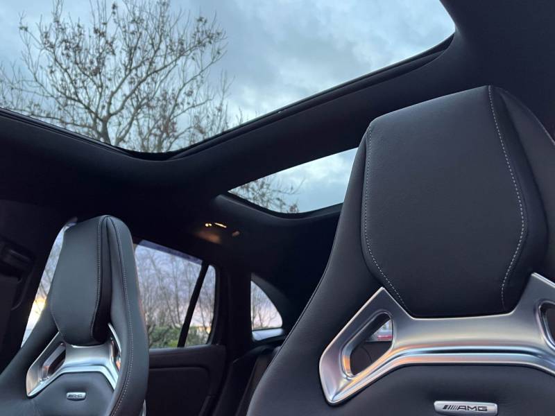 Mercedes Benz GLA   Registered:2022(72)