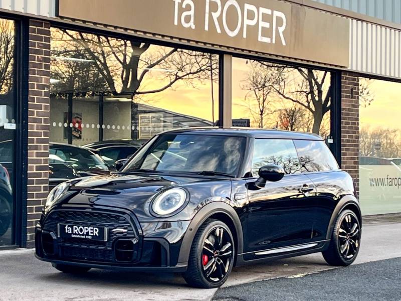 MINI Hatchback   Registered:2022(71)