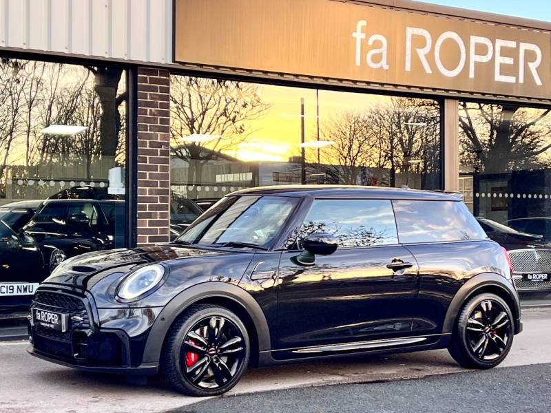 MINI Hatchback   Registered:2022(71)